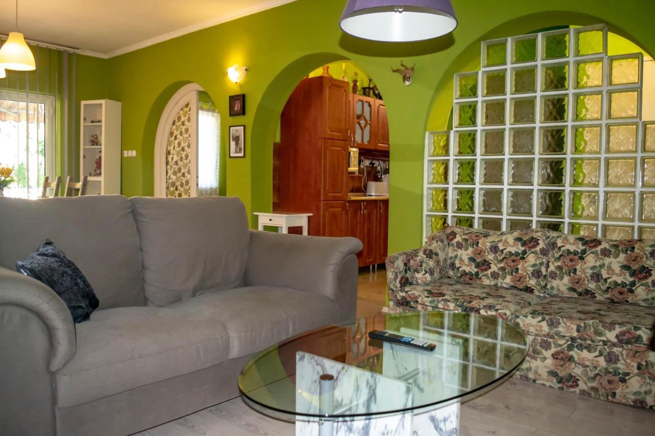 שיופוק Zsolnay Apartman מראה חיצוני תמונה